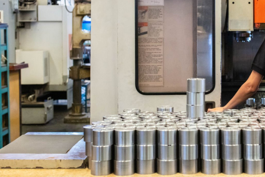 告别重复装夹！多轴联动CNC以动态协同，解锁复杂零件加工新高度